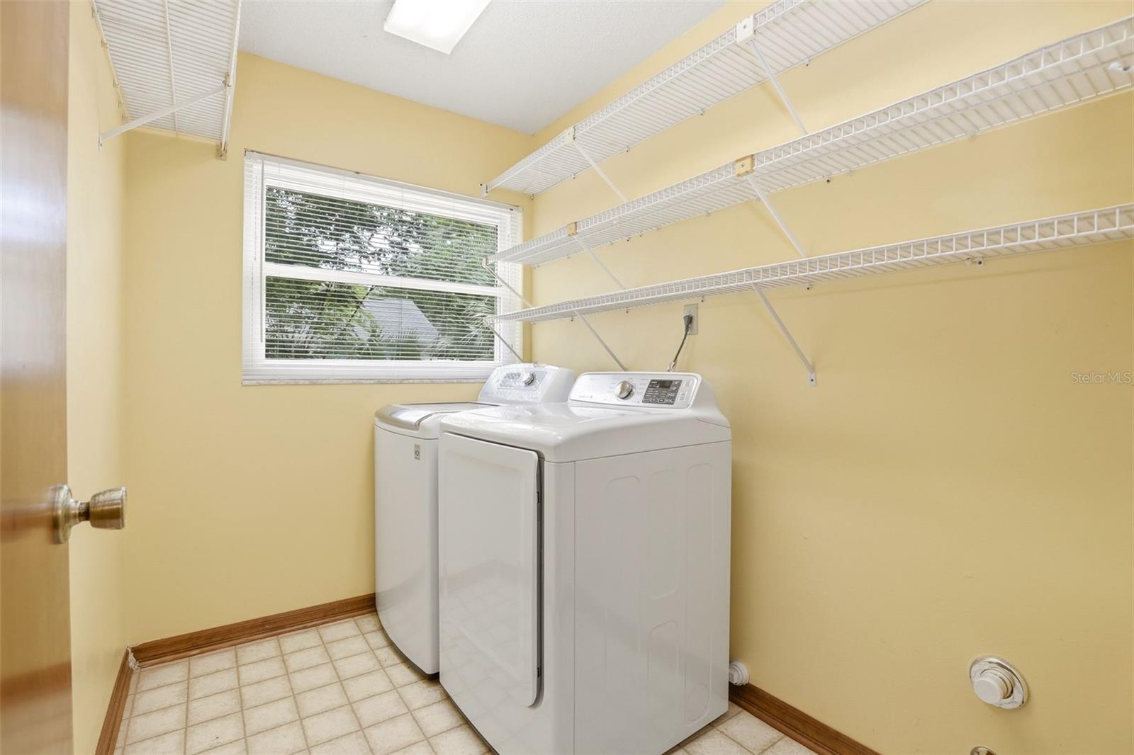 UNIVERSITY WOODS PH2 - Residential