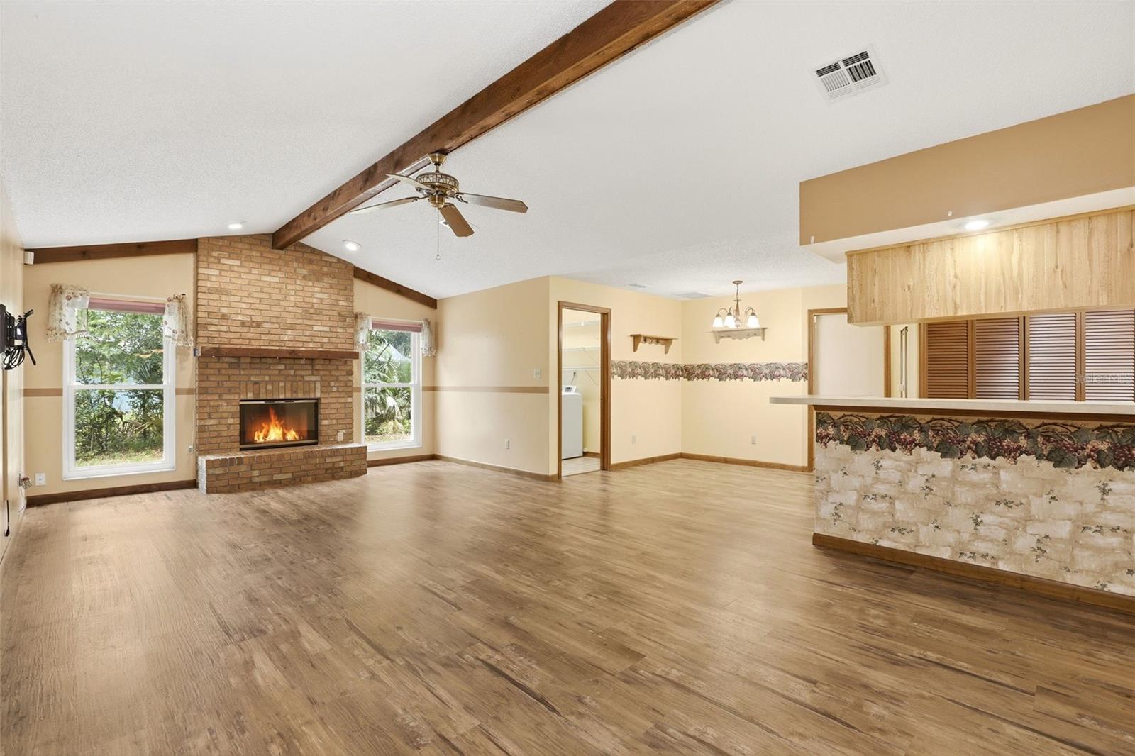 UNIVERSITY WOODS PH2 - Residential