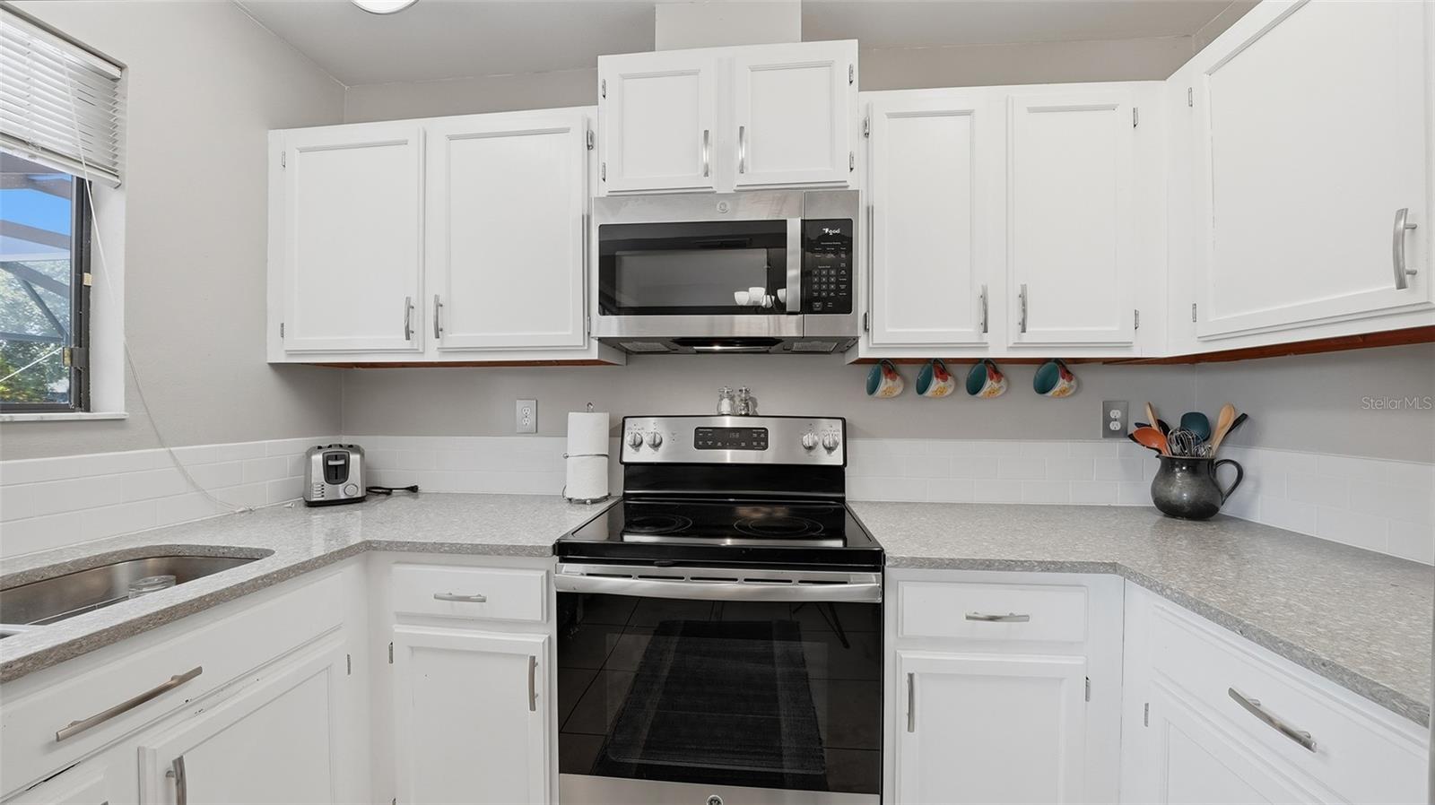 LAKE SARASOTA - Residential