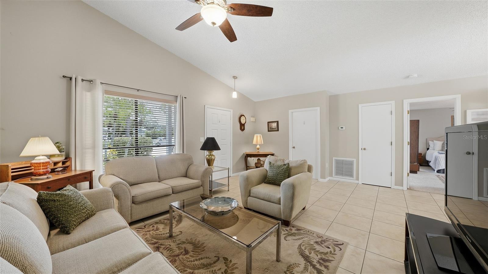 LAKE SARASOTA - Residential