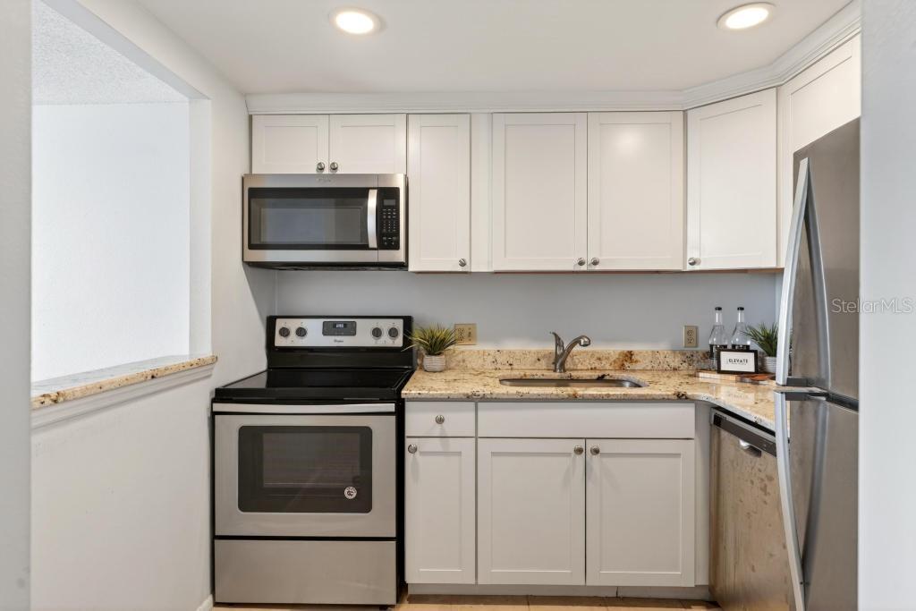 BAYSHORE BATH & TENNIS CLUB CONDO - Residential