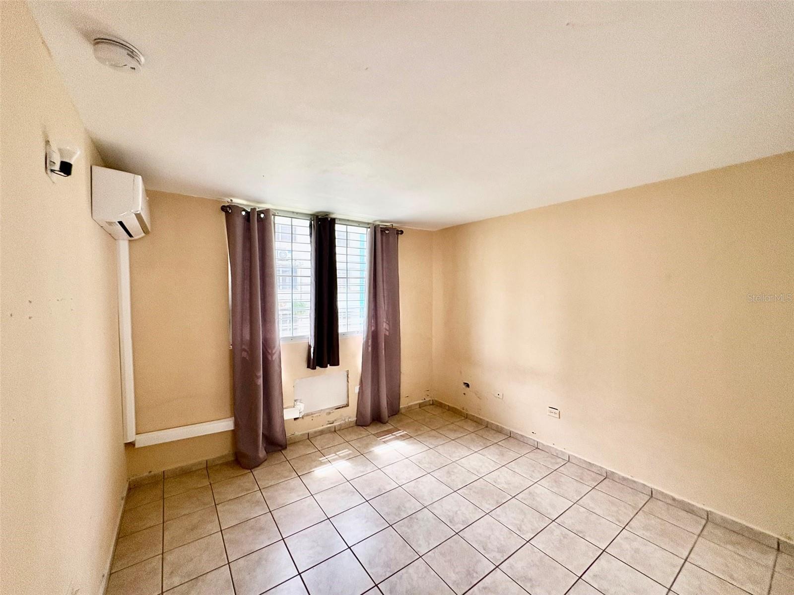 BALCONES DE CAROLINA II - Residential Lease