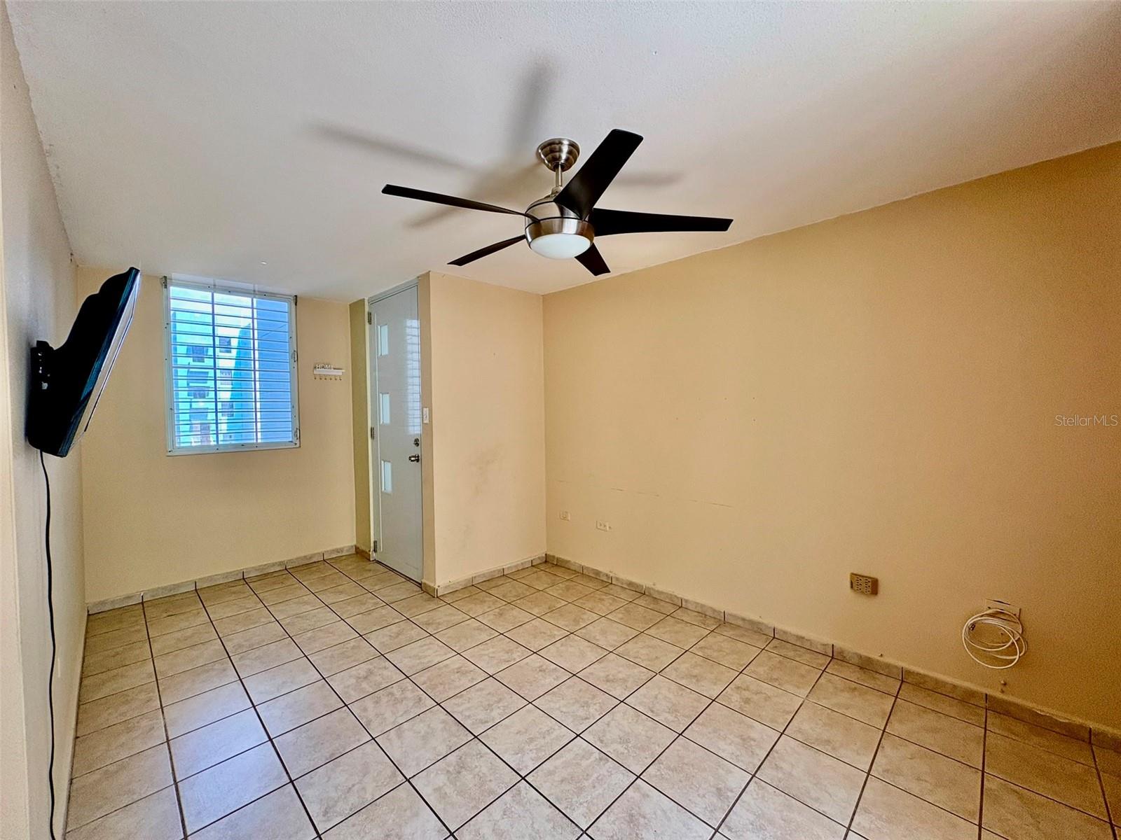 BALCONES DE CAROLINA II - Residential Lease