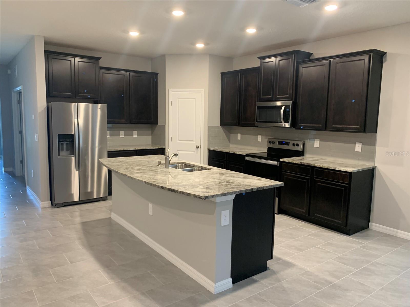 BAY LNDG PH 2B - Residential Lease
