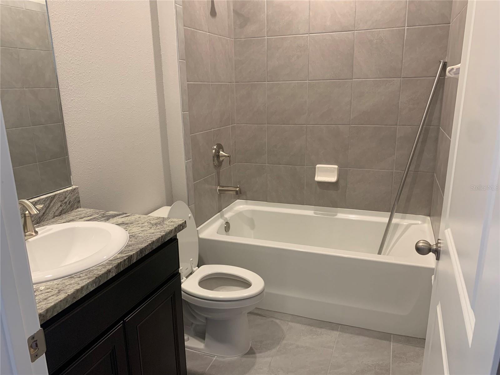 BAY LNDG PH 2B - Residential Lease