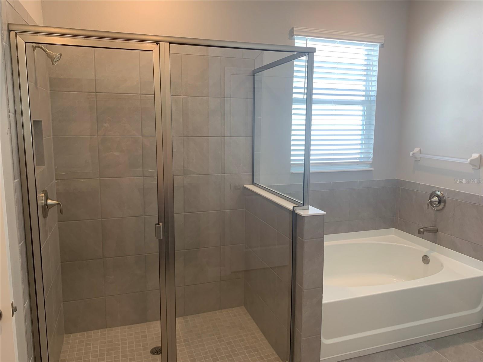 BAY LNDG PH 2B - Residential Lease