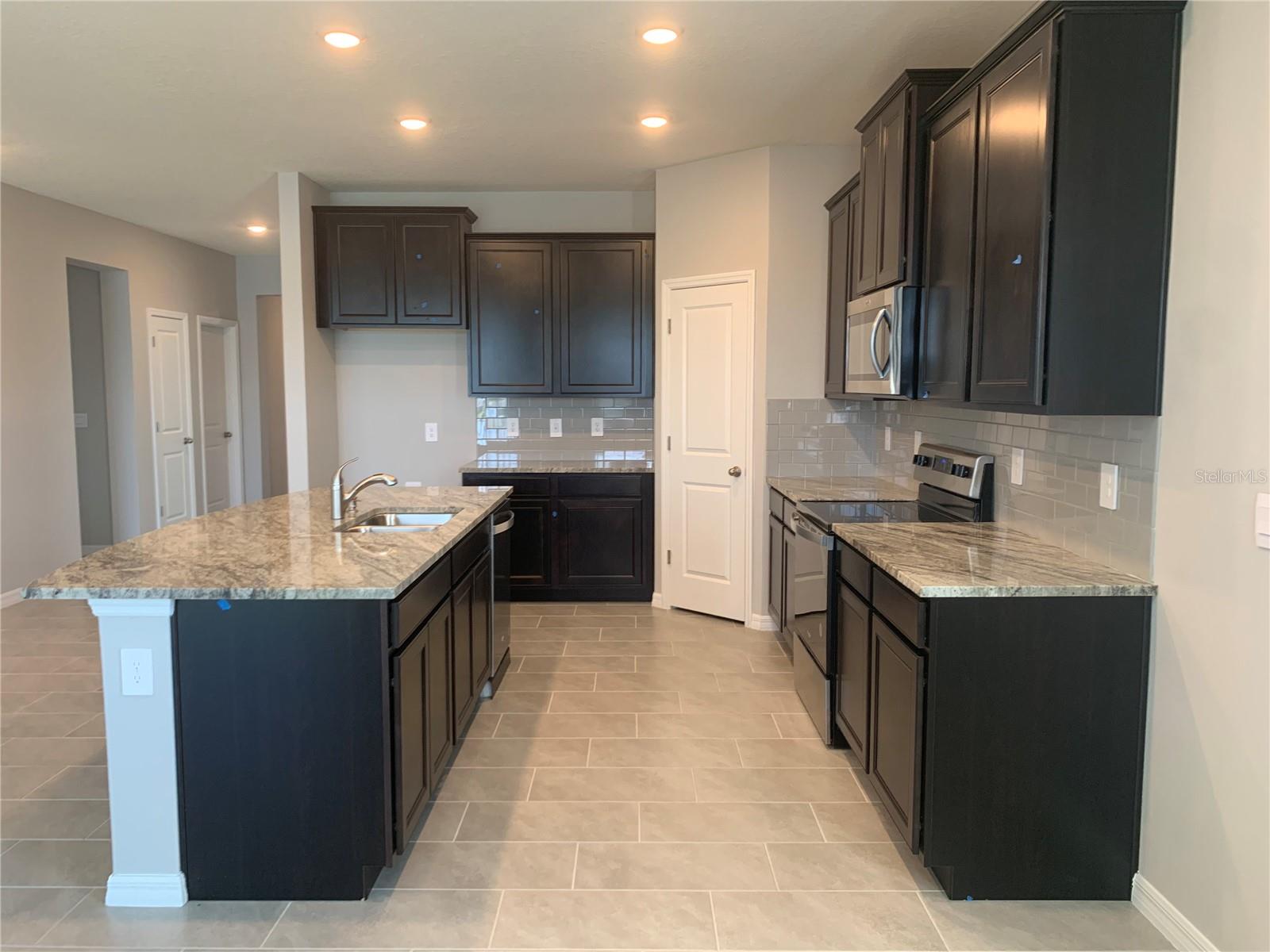 BAY LNDG PH 2B - Residential Lease
