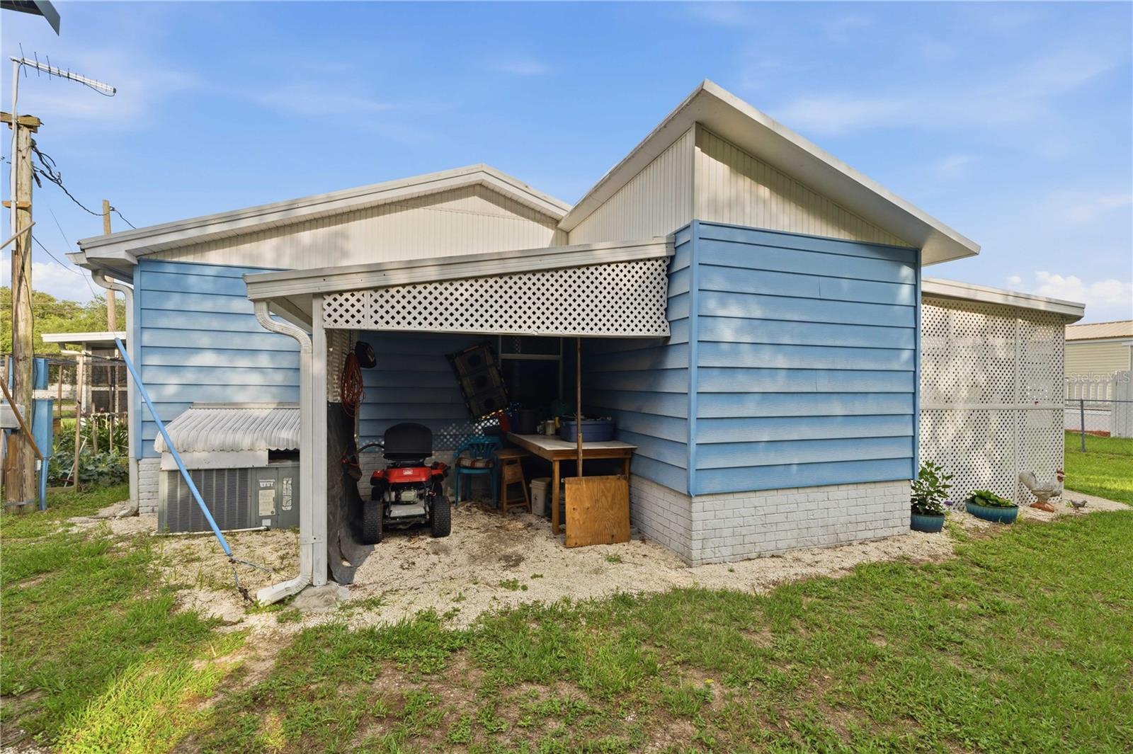 LITTLE LAKE WEIR - Residential