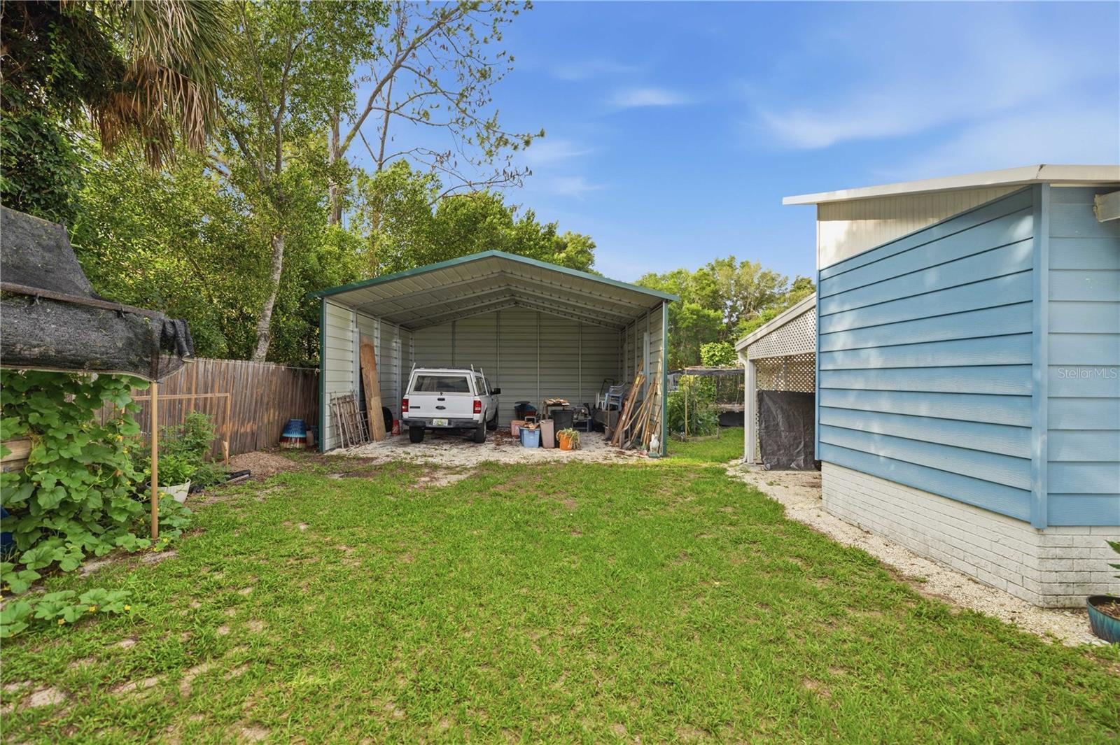 LITTLE LAKE WEIR - Residential