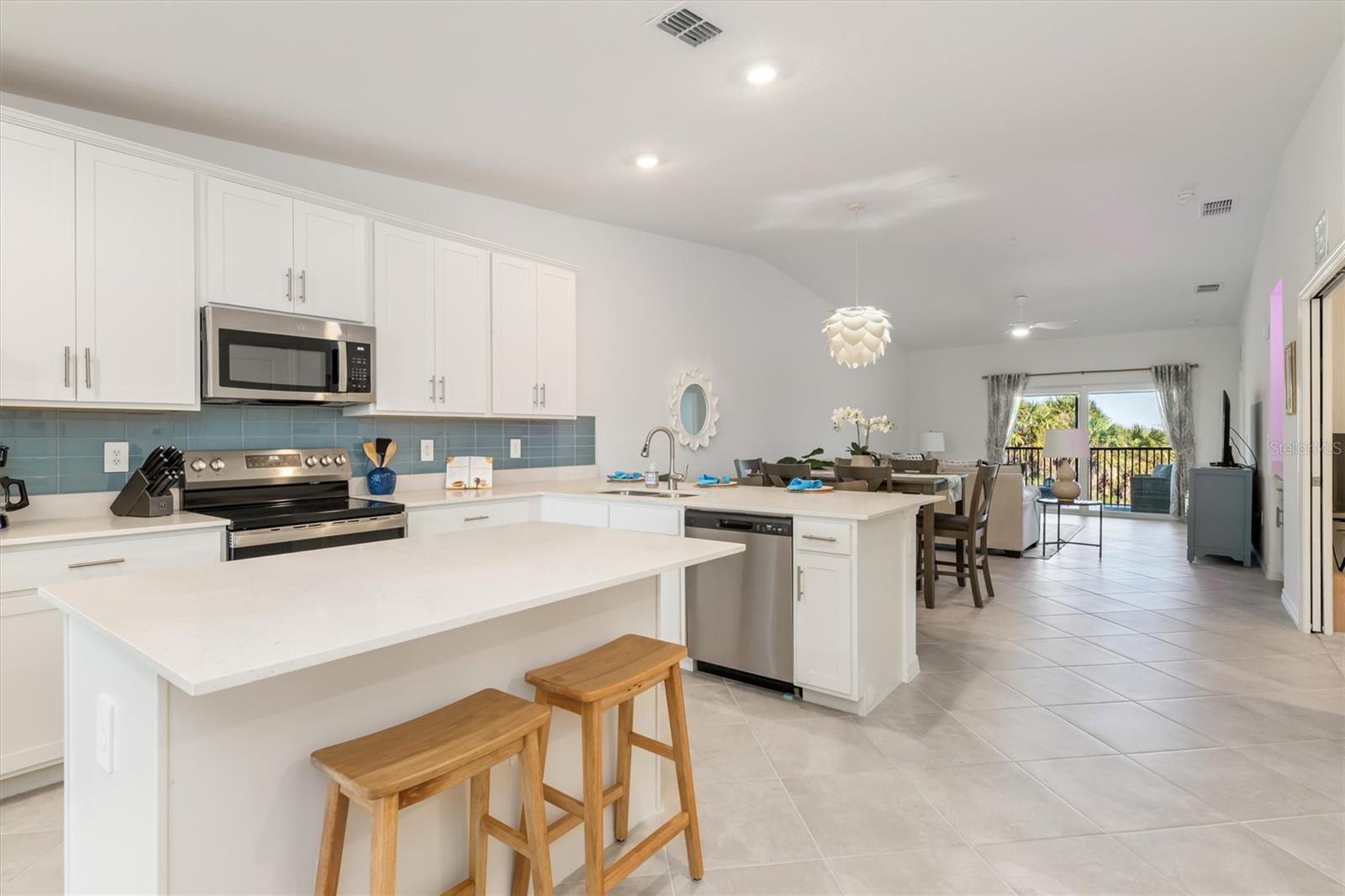 WELLEN PARK GOLF & COUNTRY CLUB - Residential