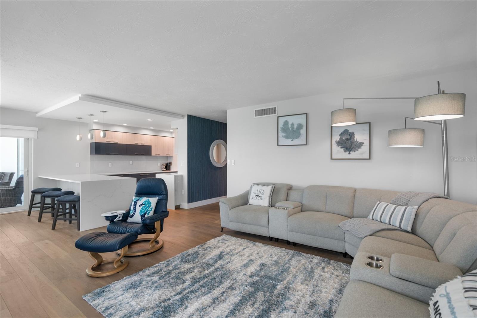 PRIVATEER NORTH - Residential