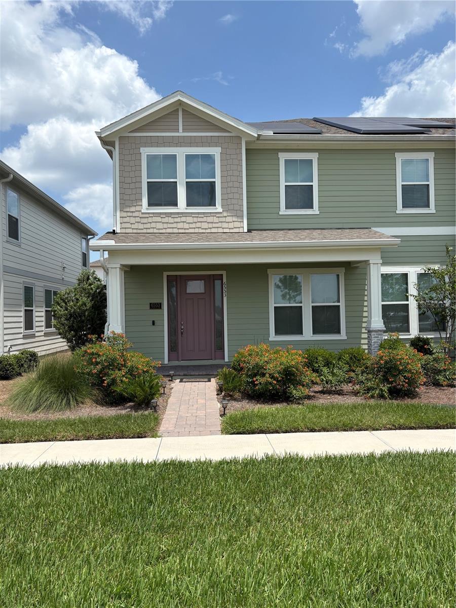 Beautiful Corner Townhome in Sunbridge – Next to Lake Nona!
Discover this beautiful 3-bedroom, 2-and-a-half-bath corner townhome located on Cyrils Drive in Sunbridge, one of Central Florida’s fastest-growing communities.
This home features an open-concept kitchen, spacious living and dining areas, a primary suite with a private bathroom and closet, two additional bedrooms with their own closets, a large upstairs laundry room, and a two-car garage.
You’ll love its prime location—just three minutes from Voyager K–8 School and only minutes from Walmart, Publix, Lowe’s, hospitals, restaurants, gas stations, and State Road 528.
Enjoy future resort-style amenities, including a clubhouse, swimming pool, walking trails, parks, and scenic waterways for kayaking, all within the beautiful Sunbridge community, next to Lake Nona.
A perfect opportunity to enjoy comfort, convenience, and long-term value in one of Central Florida’s most exciting communities.