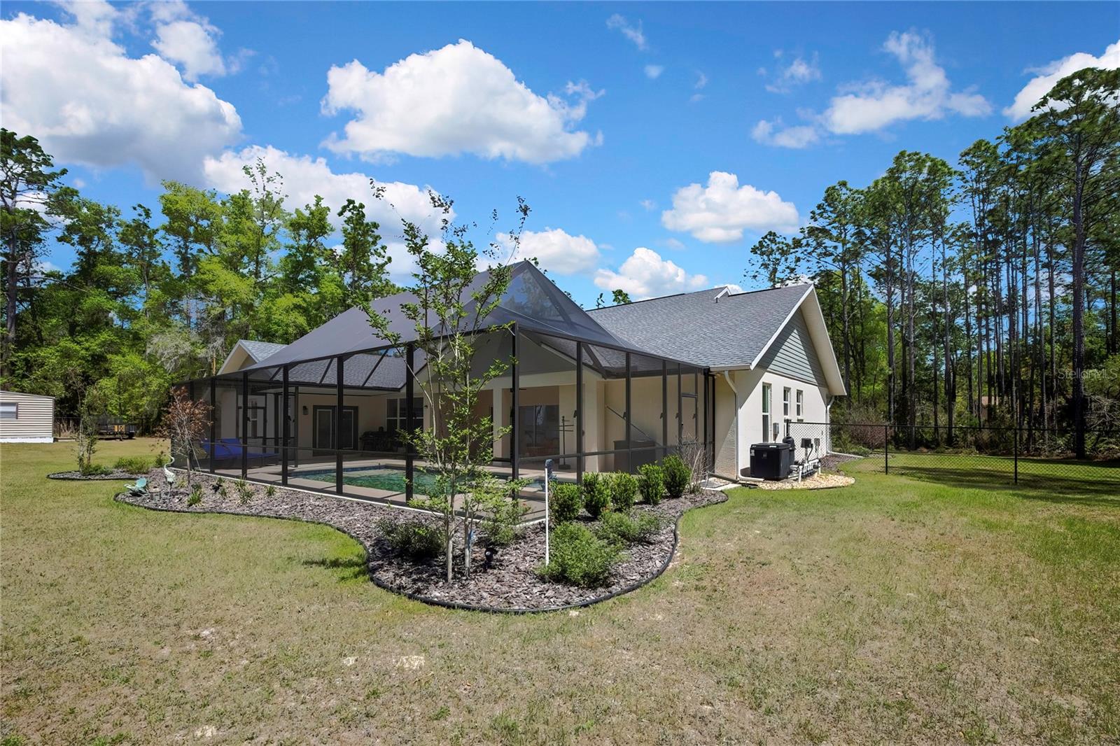 PINE RIDGE UNIT 02 - Residential