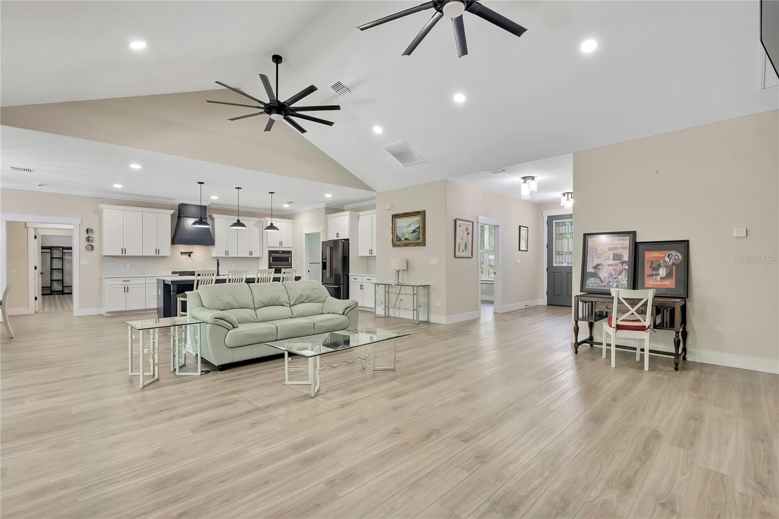 PINE RIDGE UNIT 02 - Residential