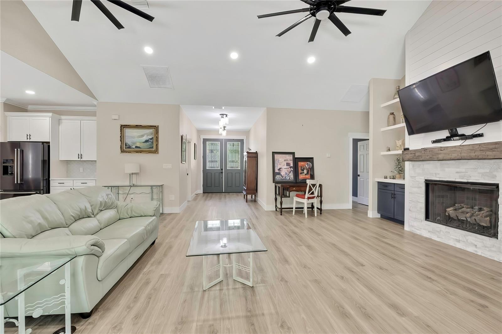 PINE RIDGE UNIT 02 - Residential