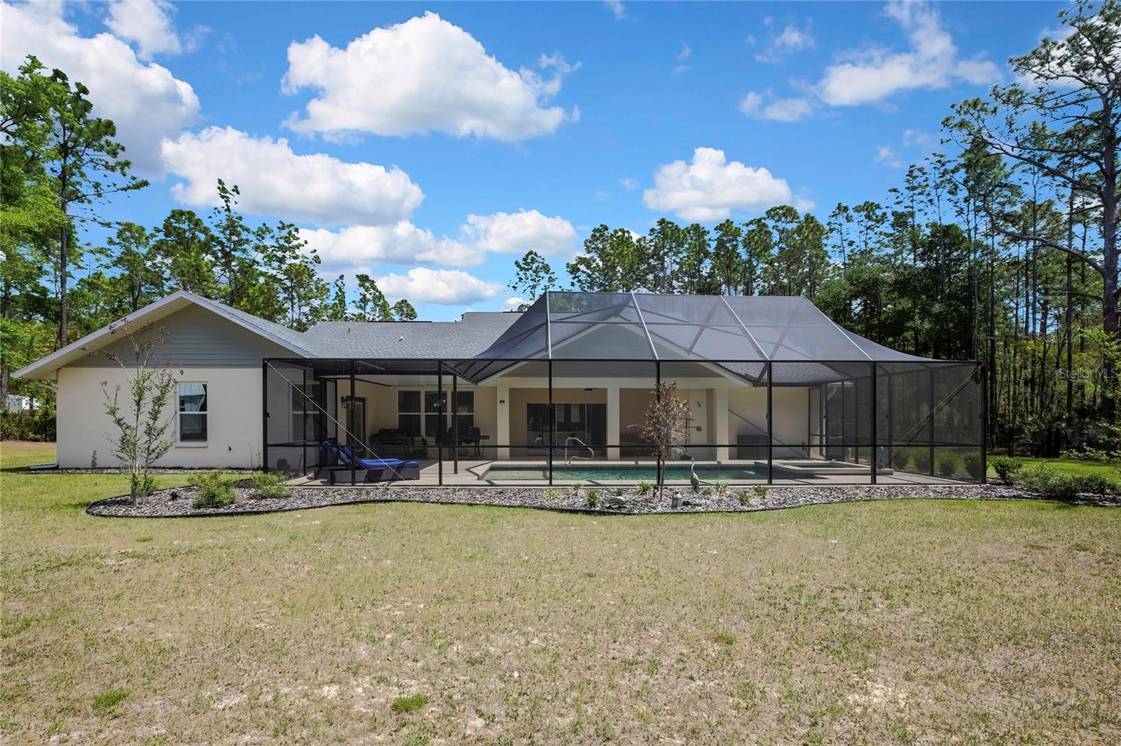 PINE RIDGE UNIT 02 - Residential