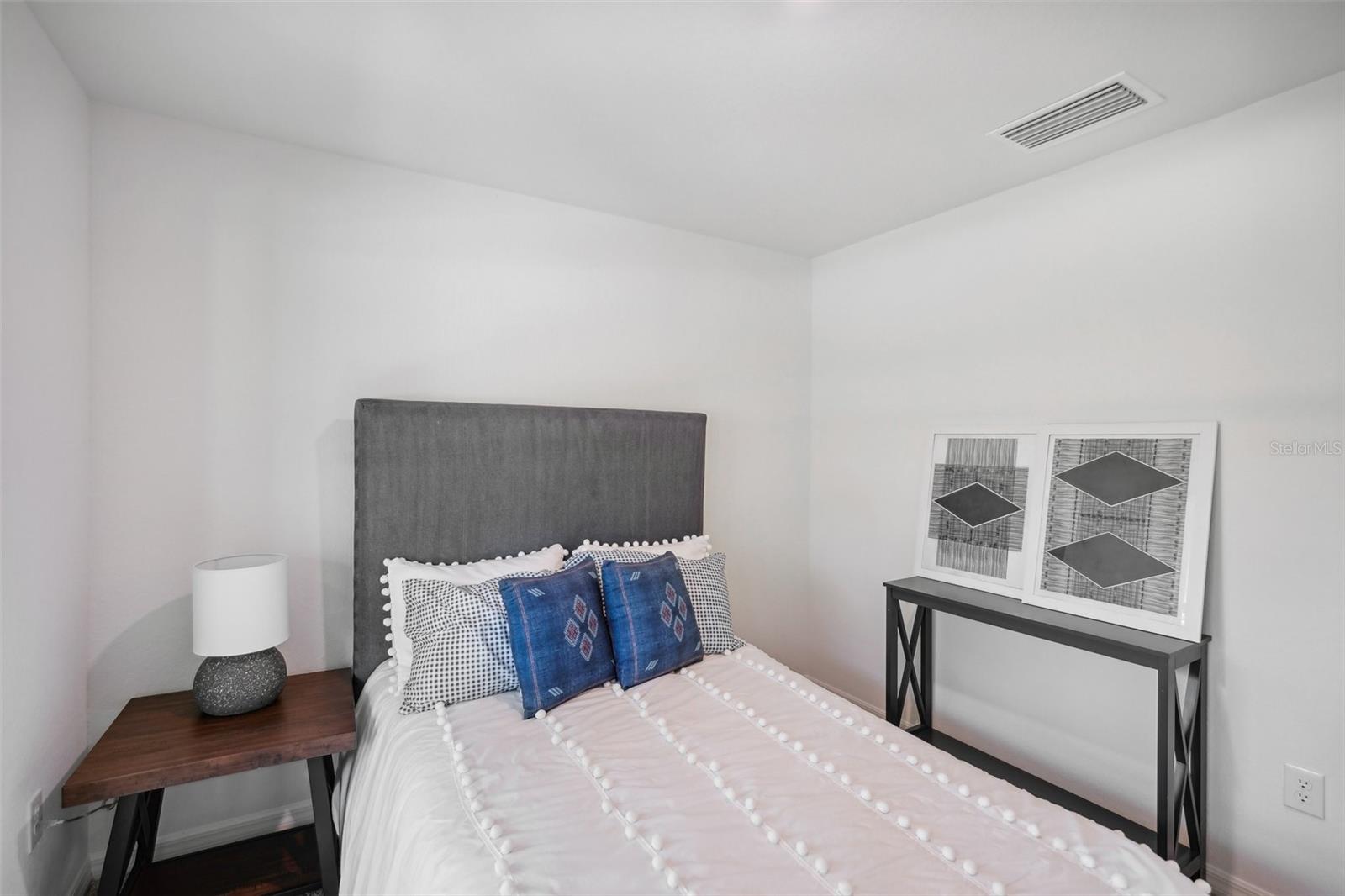 ROYAL HIGHLANDS UNIT 7 - Residential