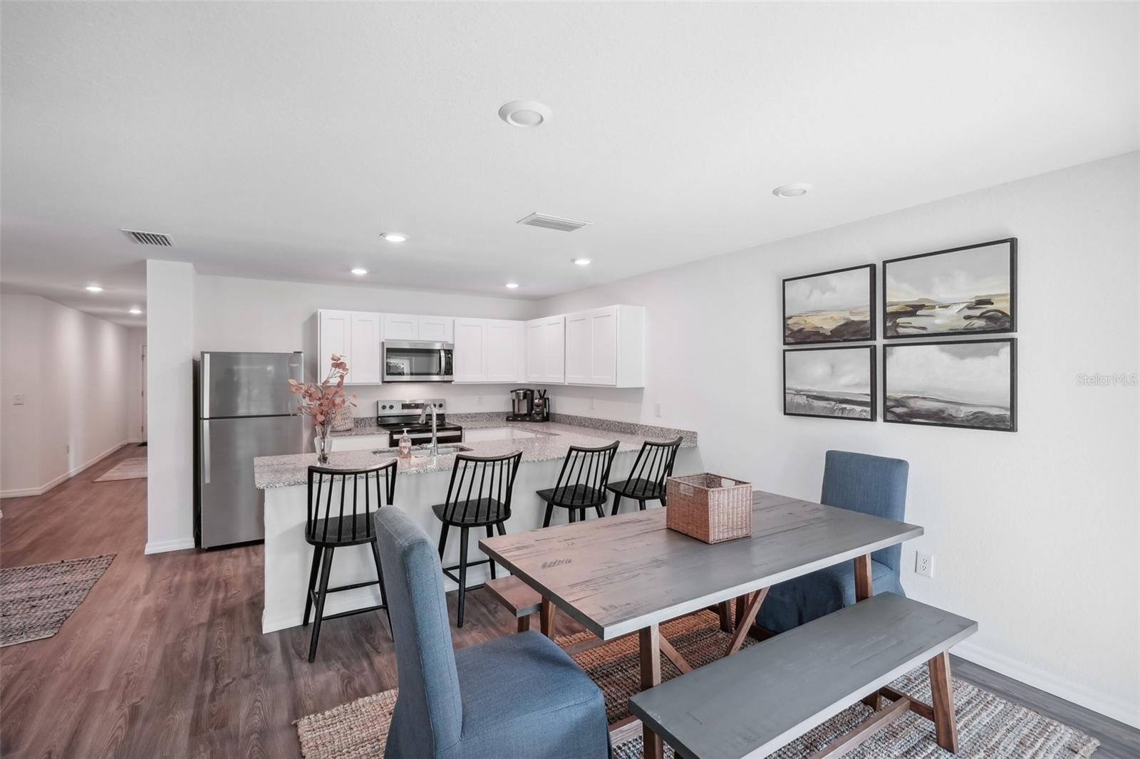 ROYAL HIGHLANDS UNIT 7 - Residential