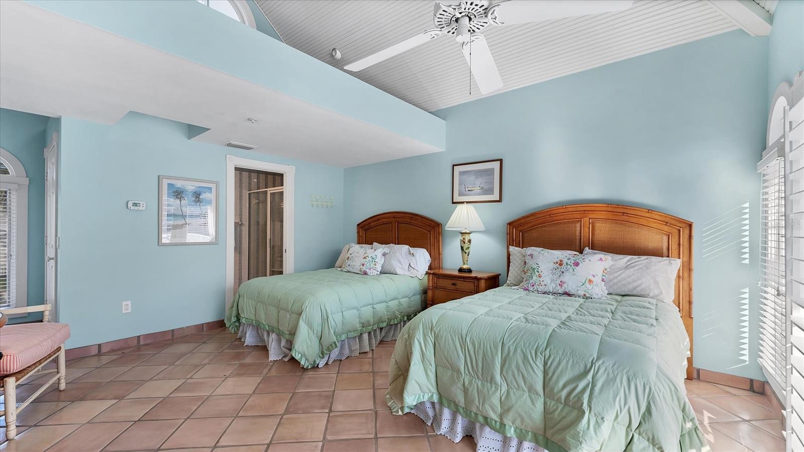 SOMERSET SHORES SUB - Residential