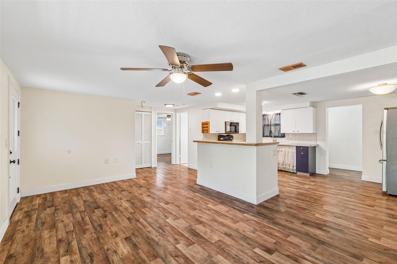 FOREST HILLS - Residential