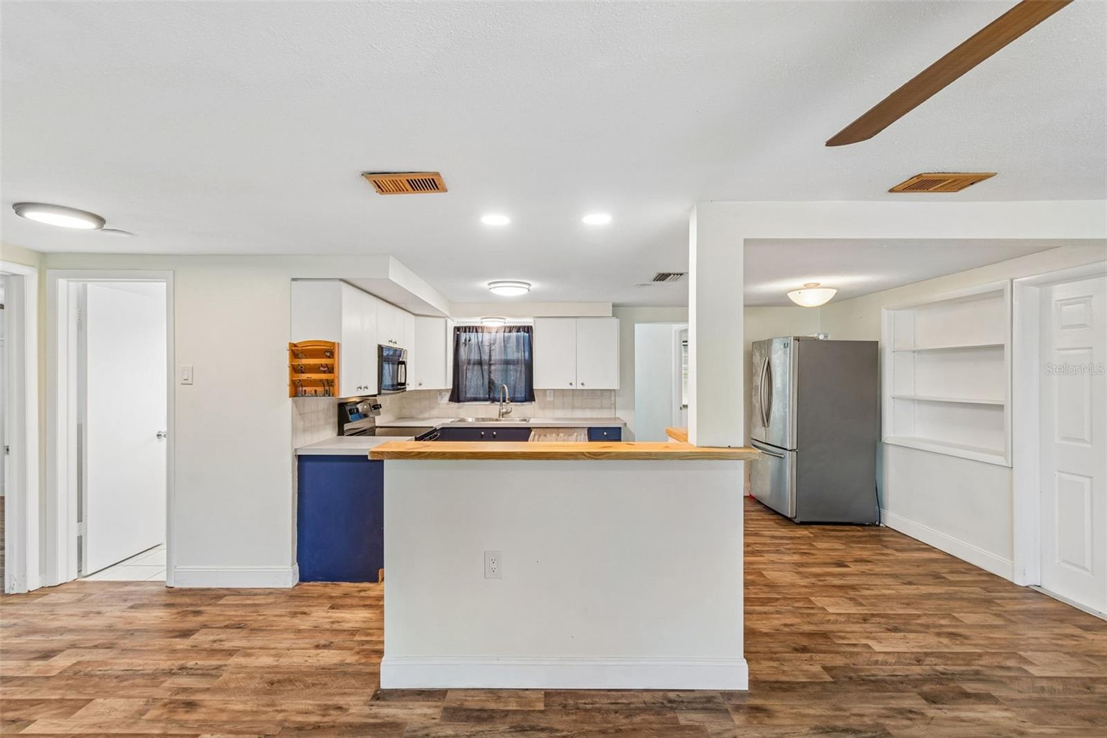 FOREST HILLS - Residential