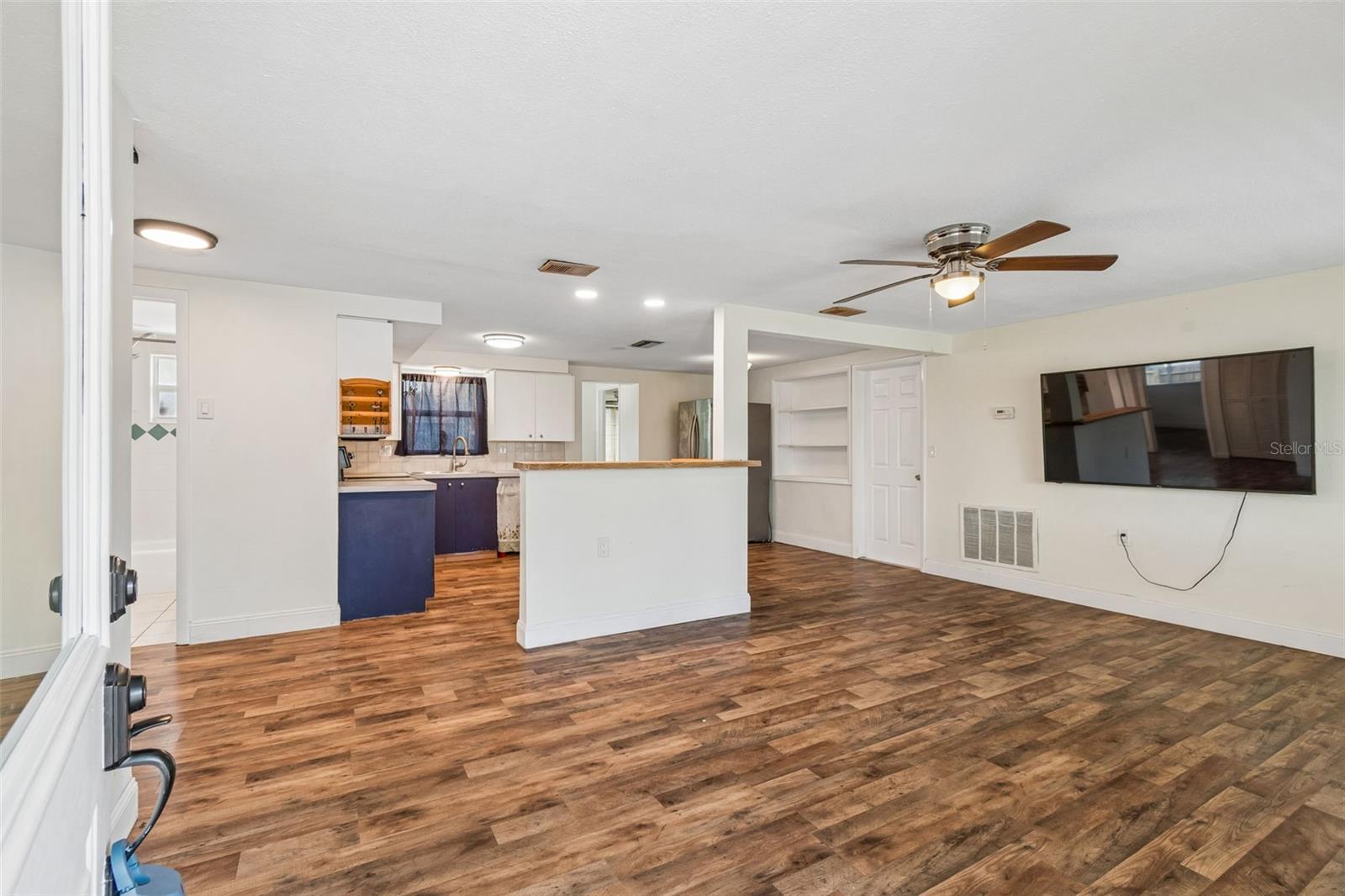 FOREST HILLS - Residential