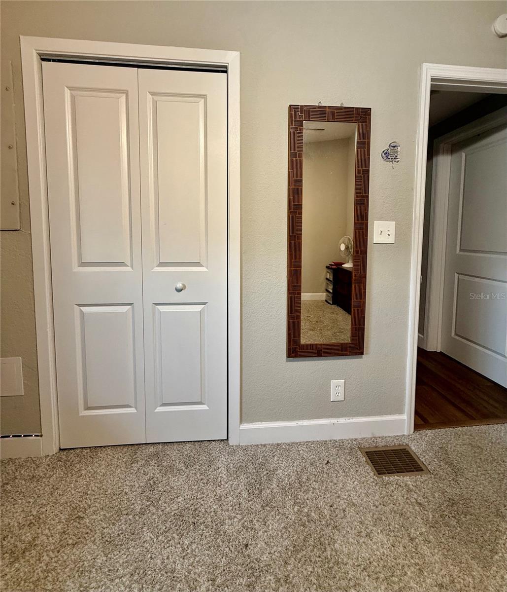 LAKE HAMILTON - Residential Lease