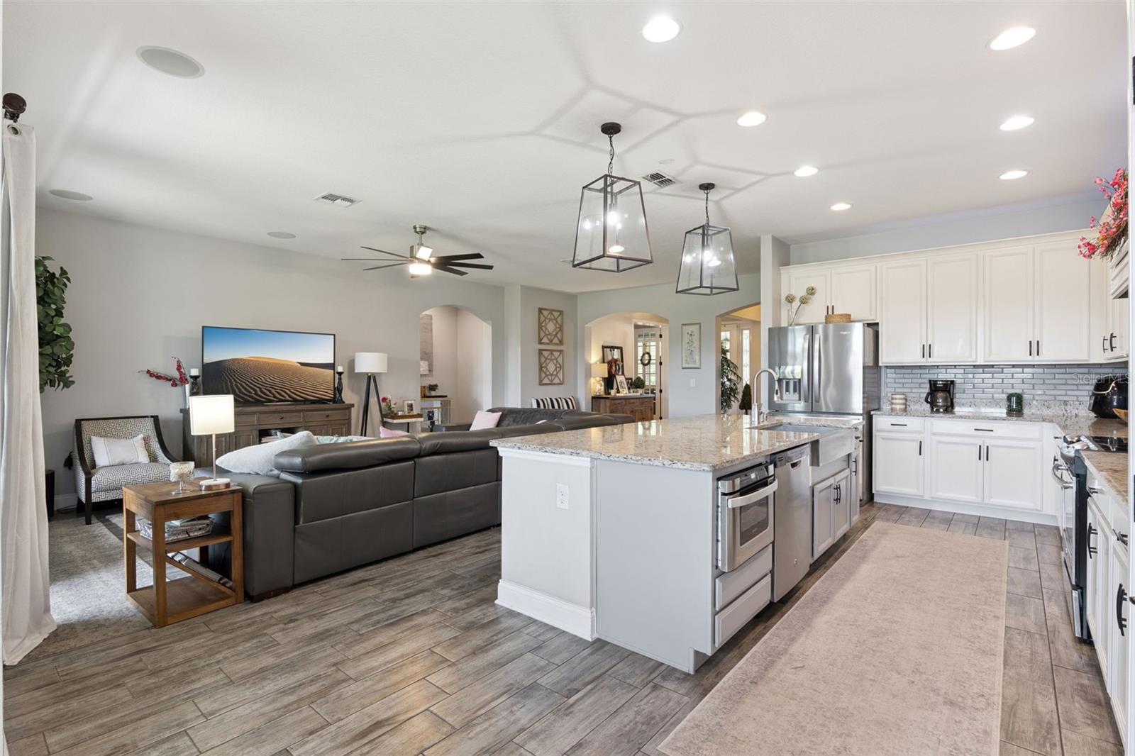 FOSTERS GROVE AT OVIEDO - Residential