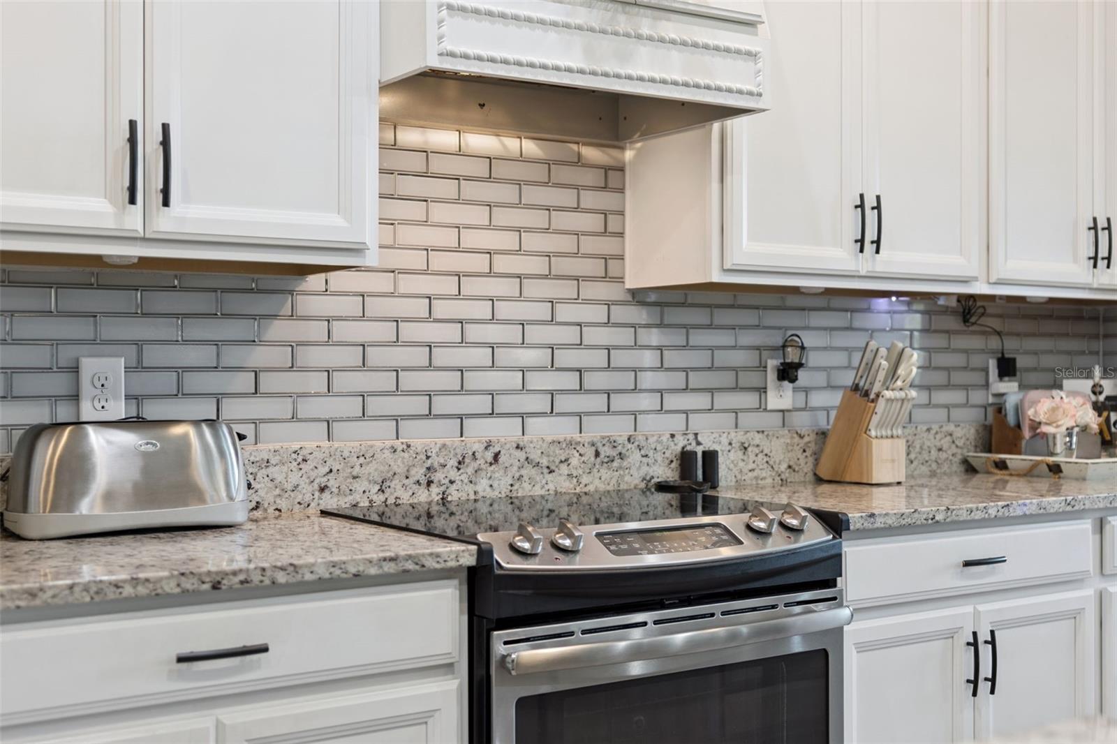 FOSTERS GROVE AT OVIEDO - Residential