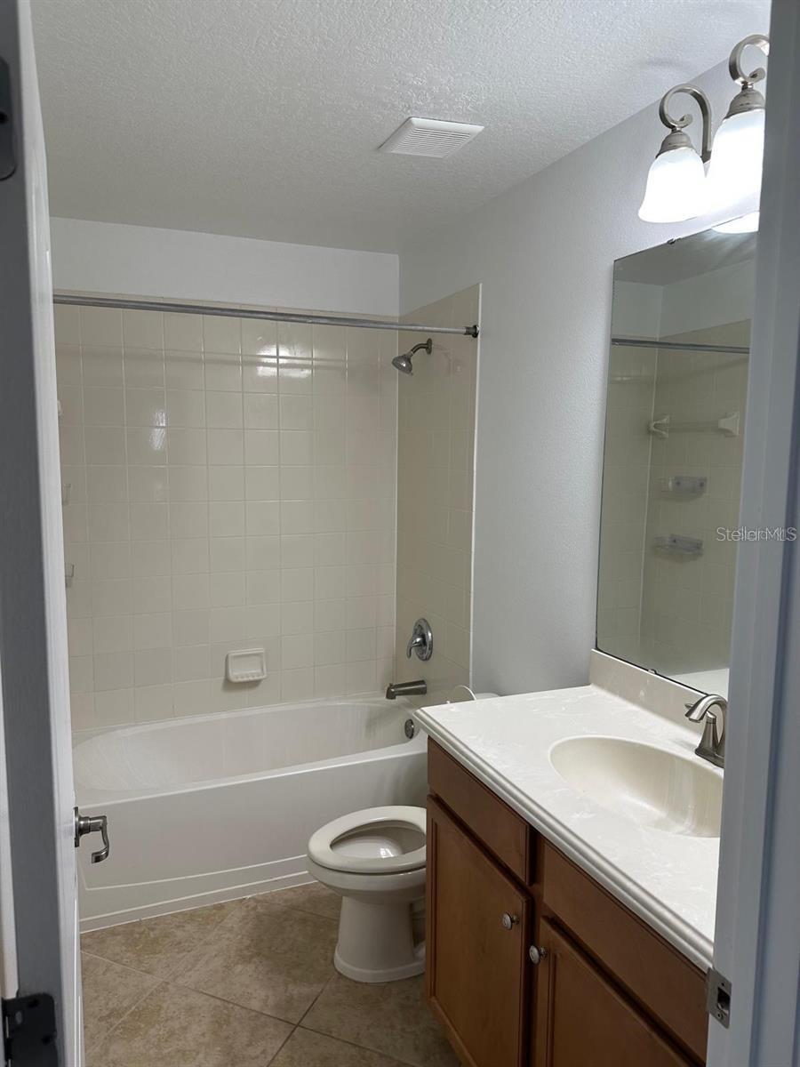 WYNDHAM LAKES ESTATES - Residential Lease
