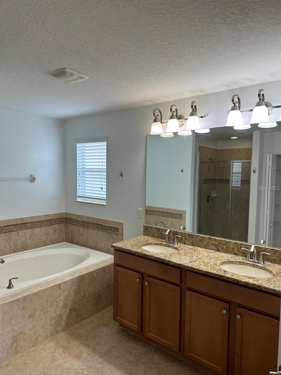 WYNDHAM LAKES ESTATES - Residential Lease