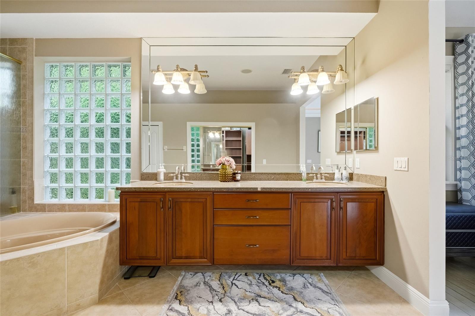 OAK HAMMOCK - Residential