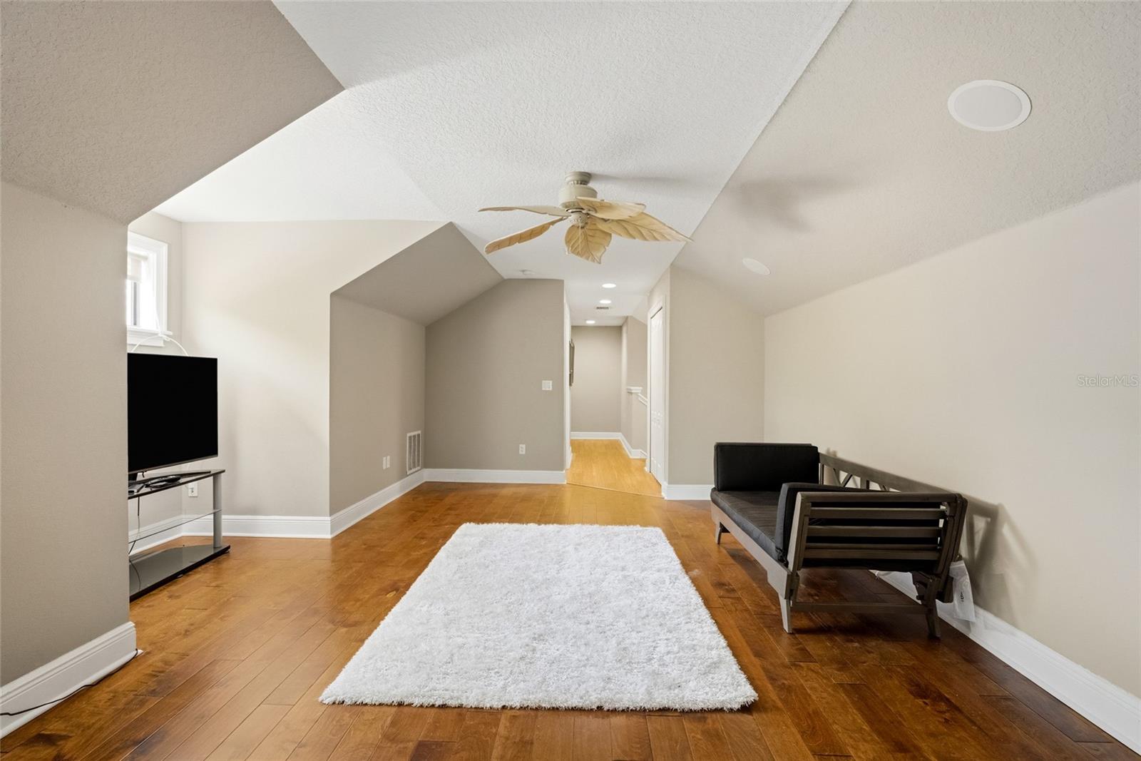 OAK HAMMOCK - Residential