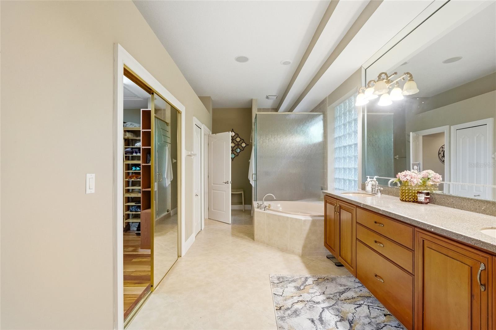 OAK HAMMOCK - Residential