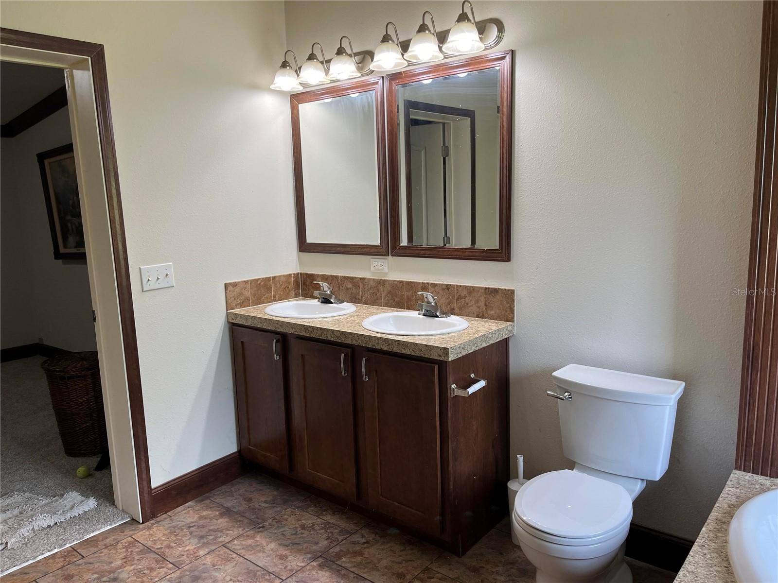 SUWANNEE WOODLANDS - Residential