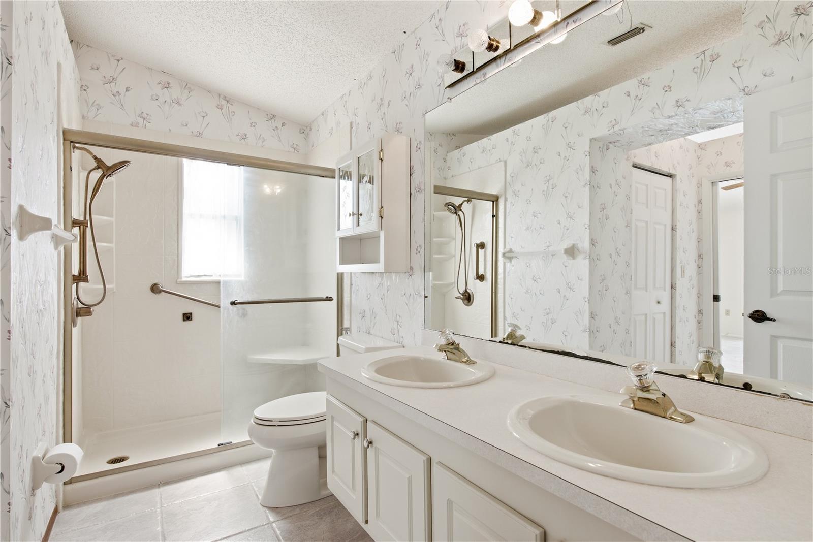 COUNTRY VILLAS-UNIT TWO - Residential