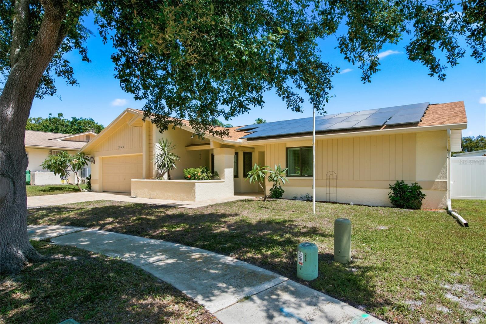 COUNTRY VILLAS-UNIT TWO - Residential