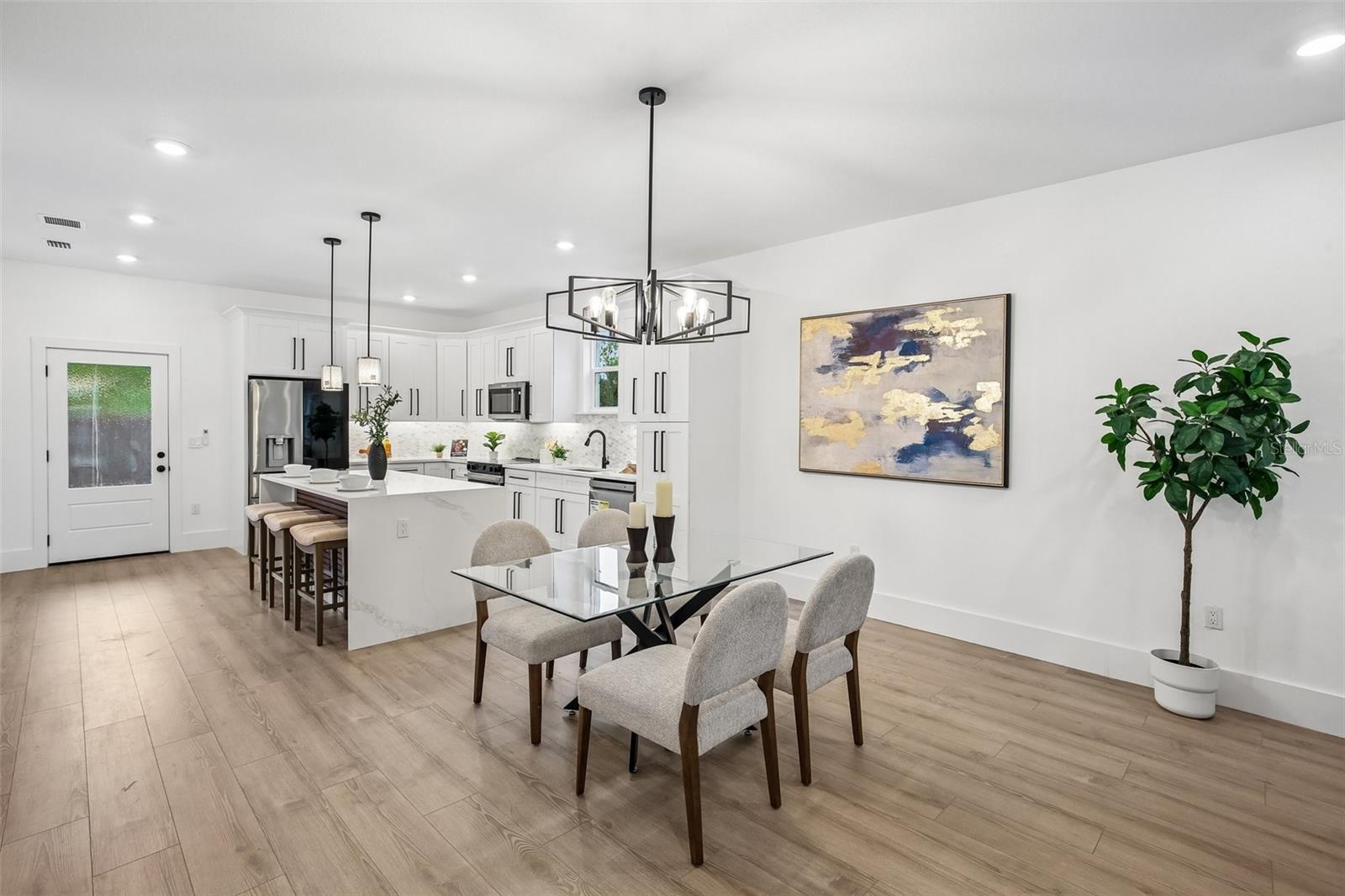 BELLMONT HEIGHTS - Residential