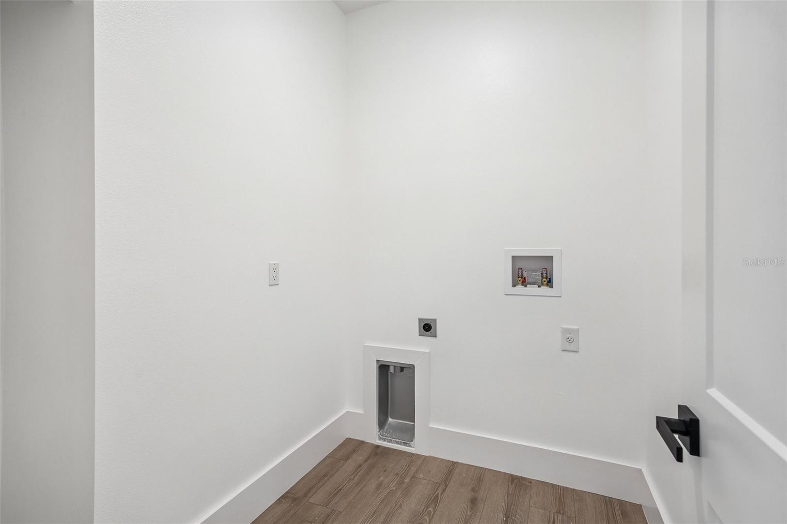 BELLMONT HEIGHTS - Residential