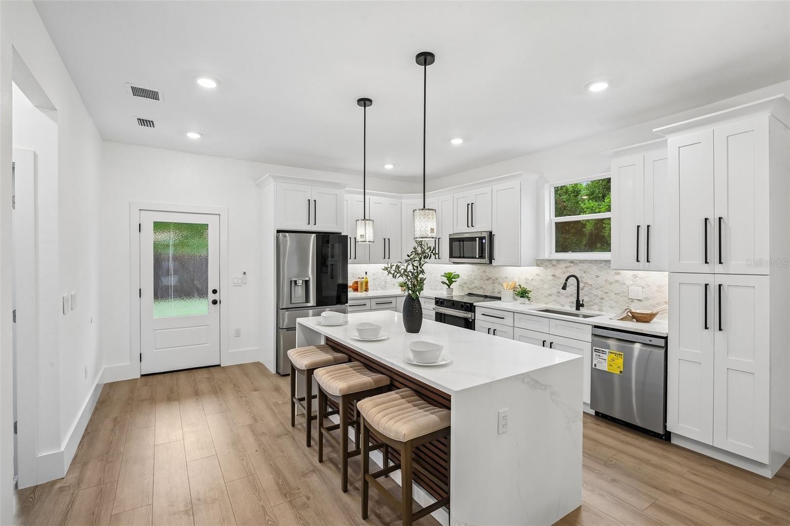 BELLMONT HEIGHTS - Residential