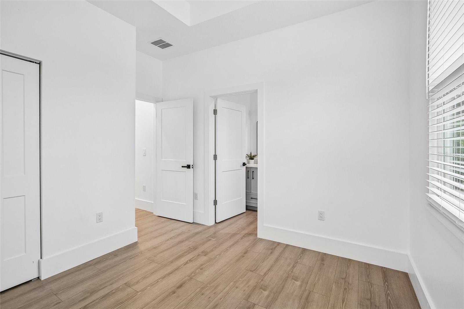 BELLMONT HEIGHTS - Residential