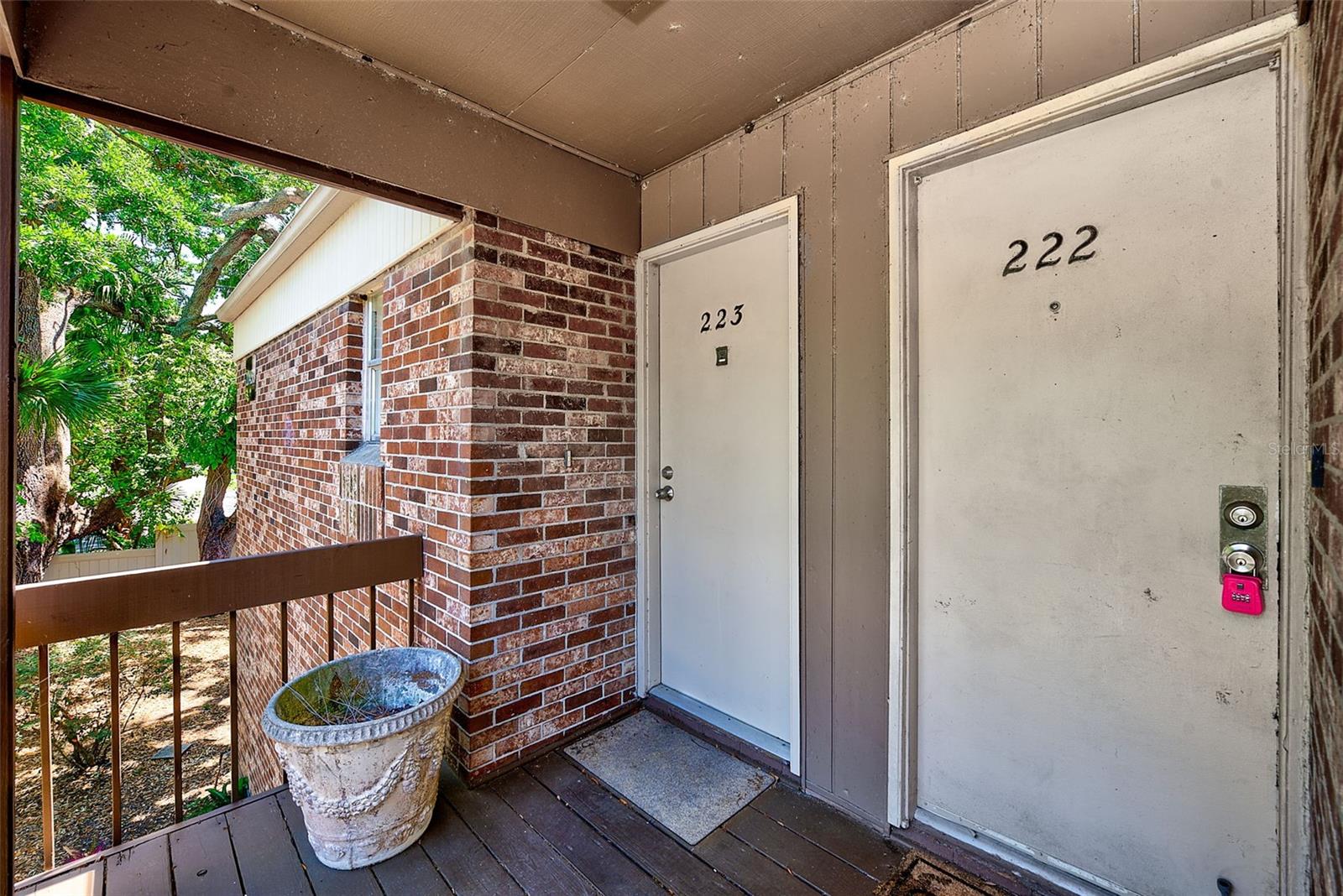 CARROLLBROOK LAKESIDE CONDOMIN - Residential Lease
