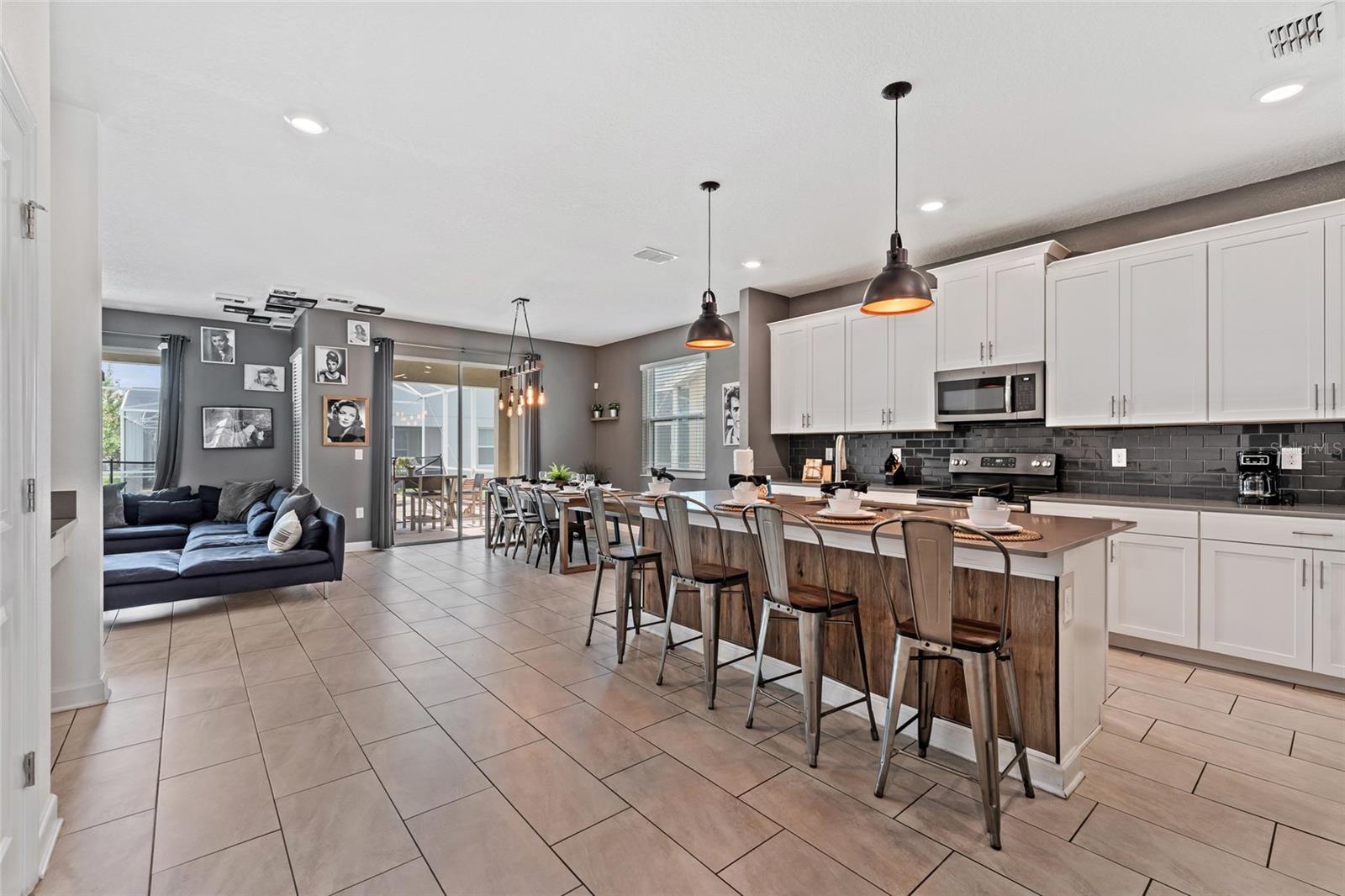 STONEYBROOK SOUTH - Residential