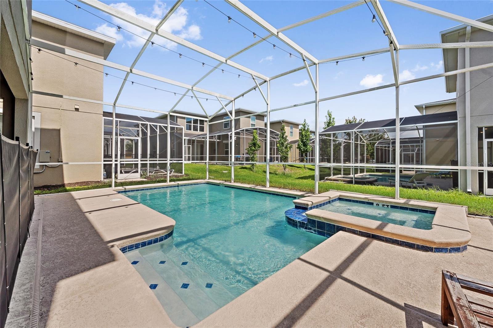 STONEYBROOK SOUTH - Residential