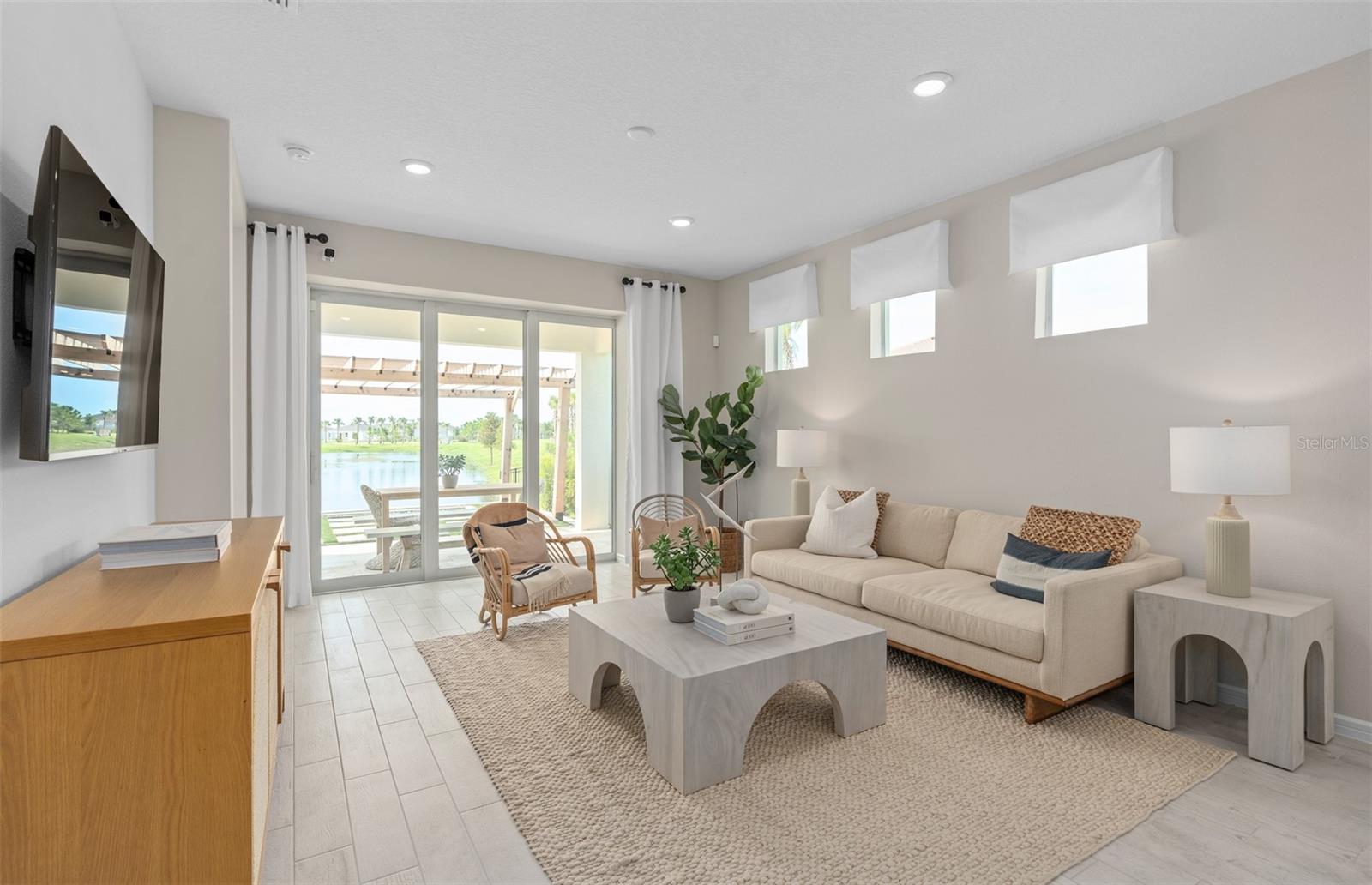 DEL WEBB LAKEHAVEN - Residential