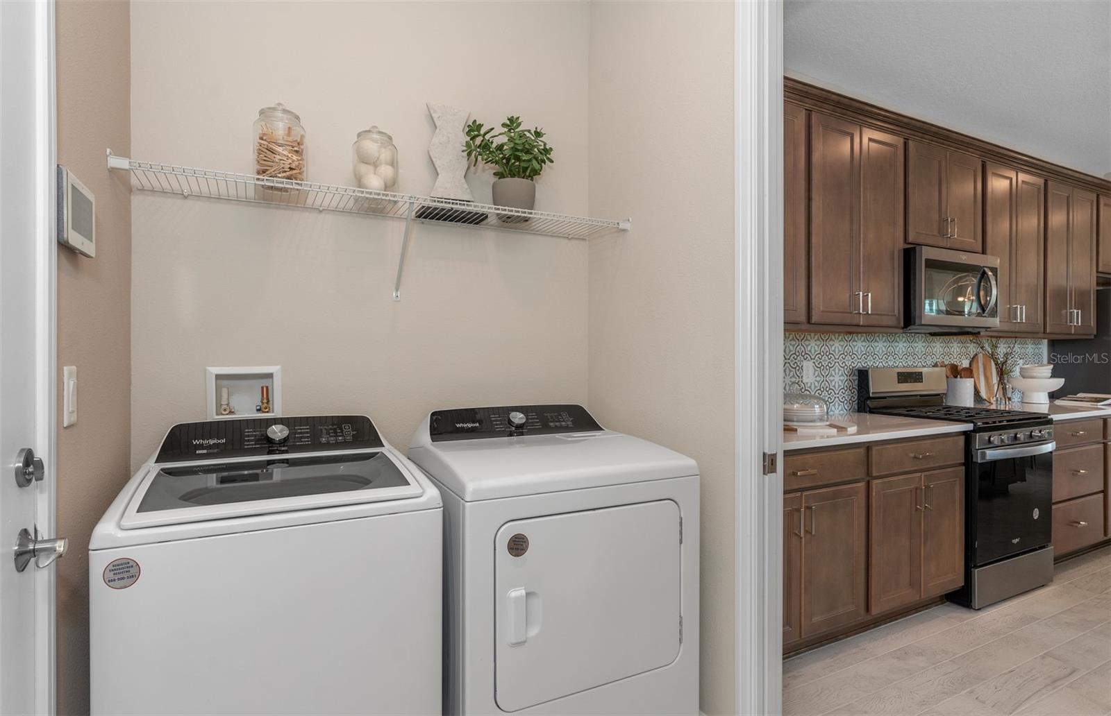 DEL WEBB LAKEHAVEN - Residential