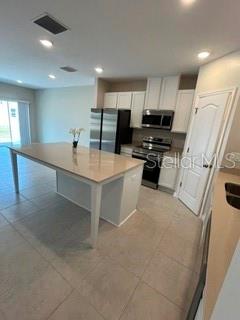 ONE COLLEGE PLACE - Residential Lease