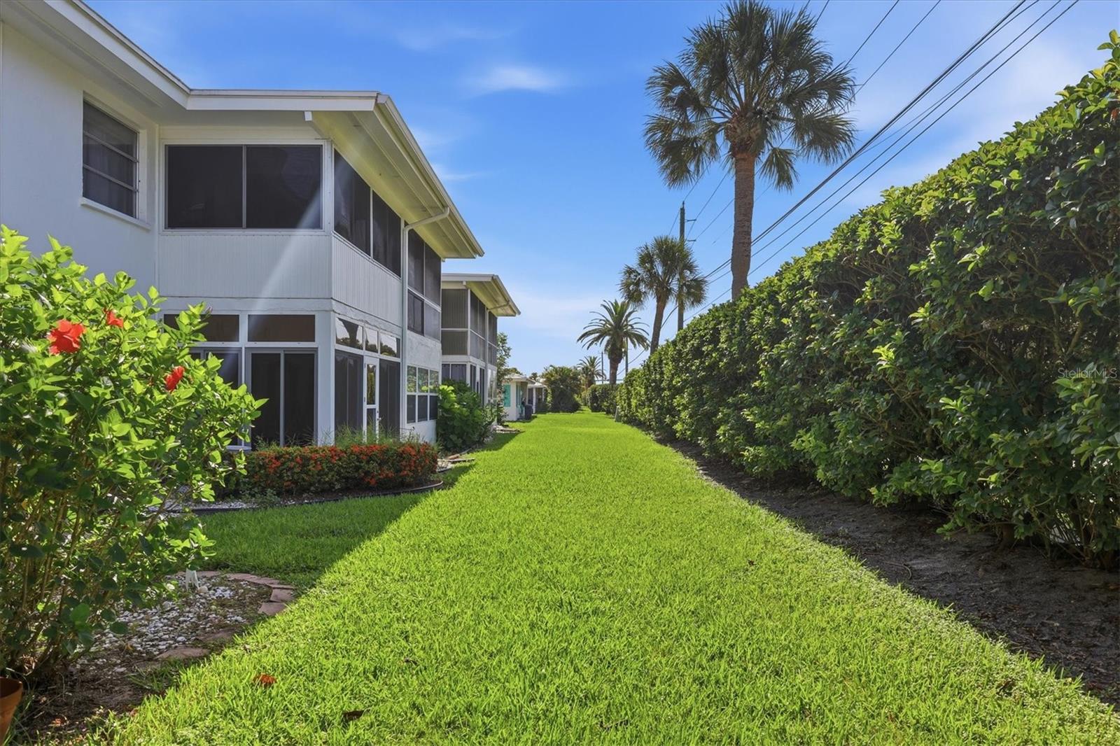 STRATHMORE VILLAGE GREEN - Residential