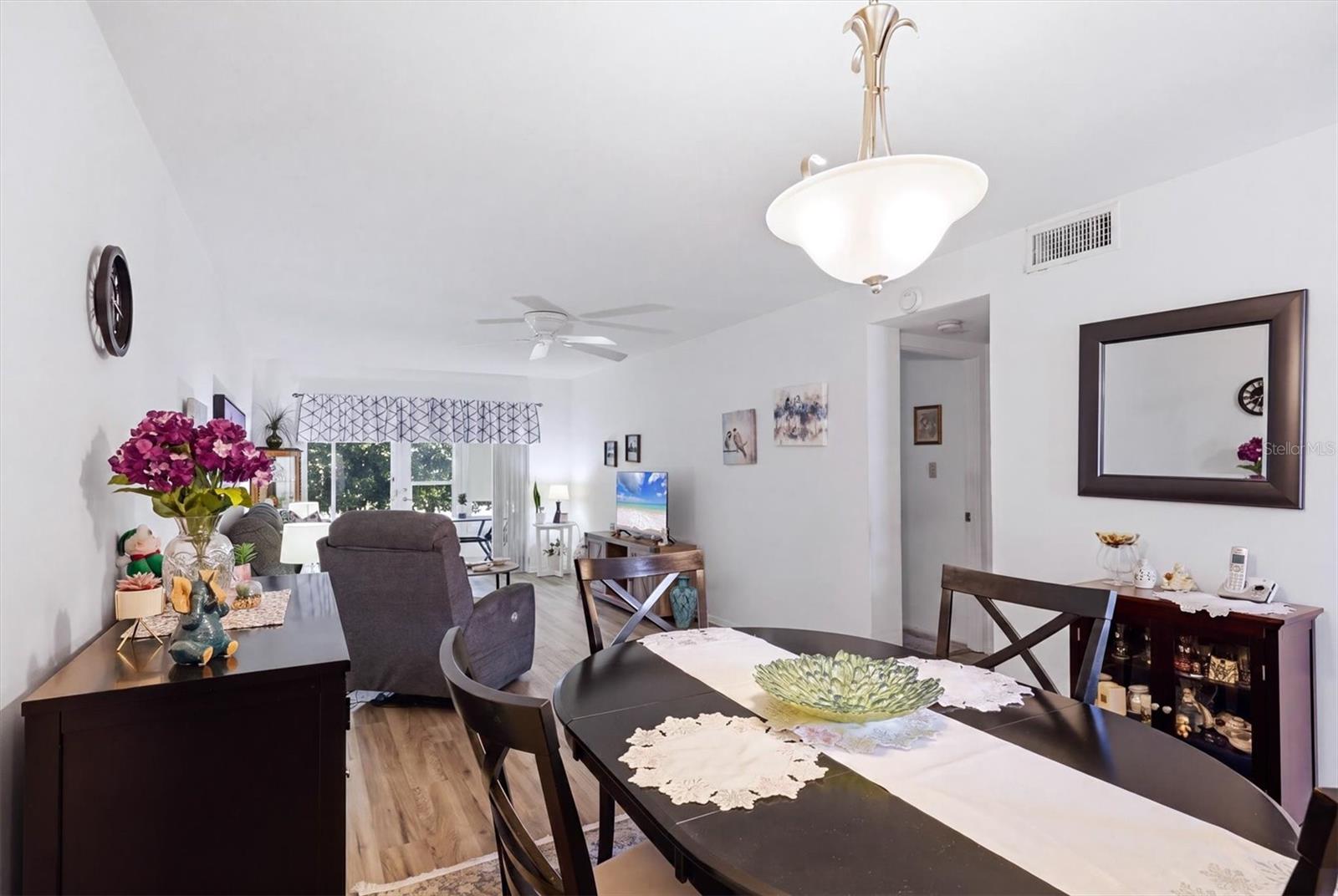 STRATHMORE VILLAGE GREEN - Residential