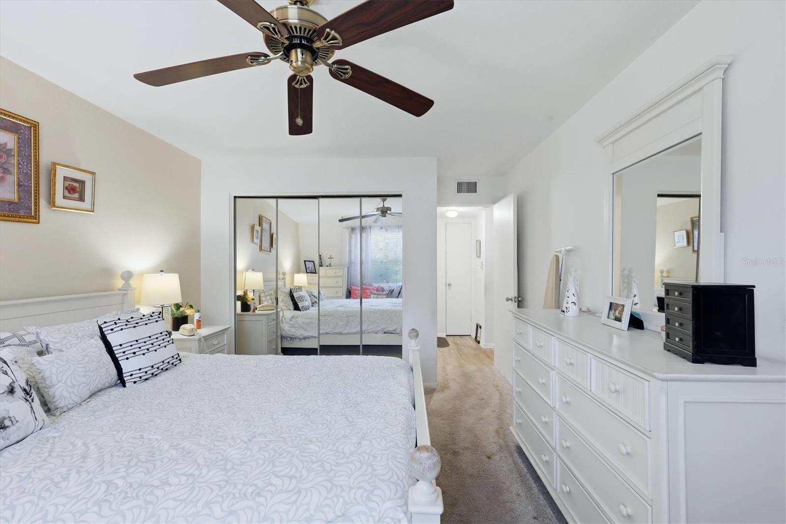 STRATHMORE VILLAGE GREEN - Residential